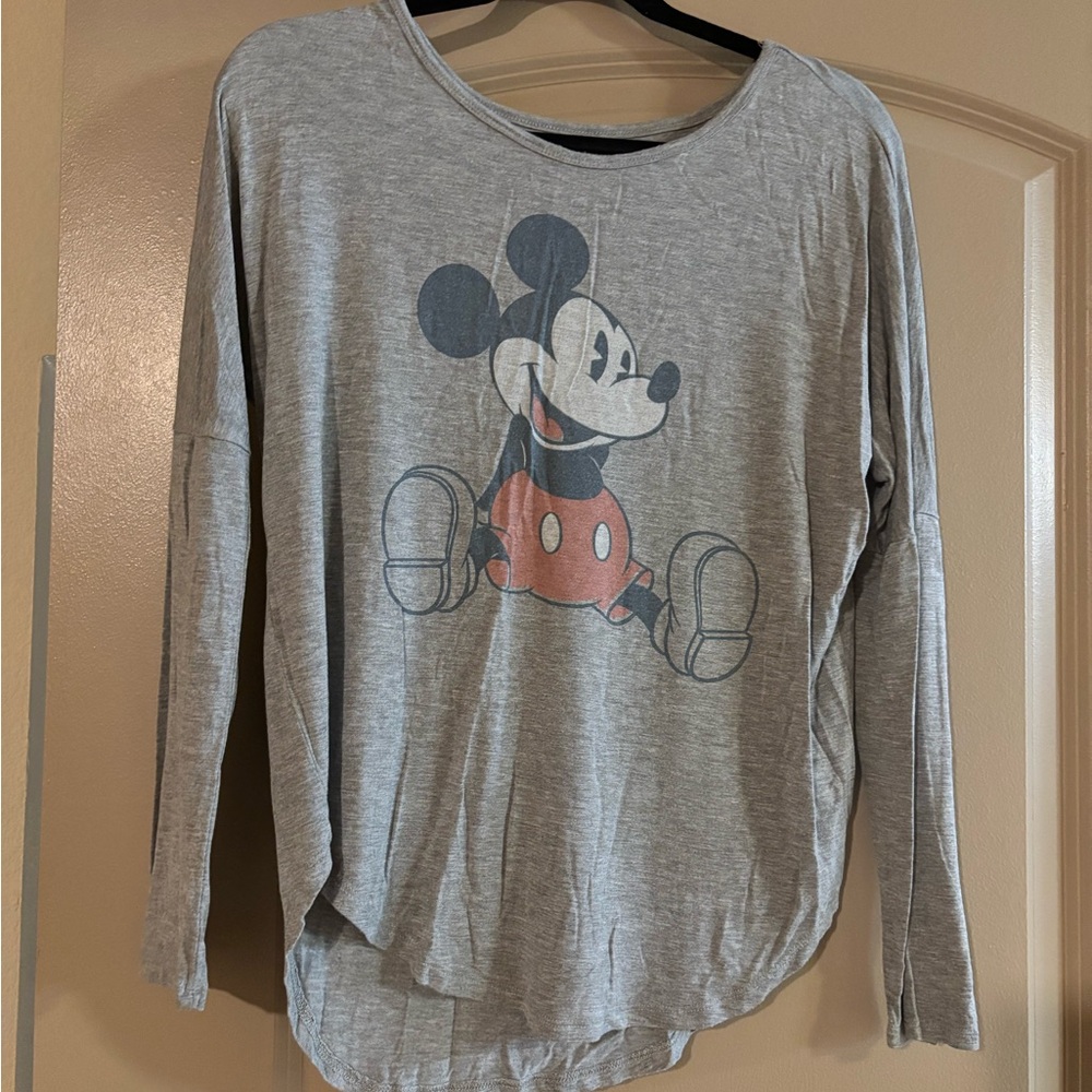 Long sleeve Disney Mickey Mouse Tee in Gray